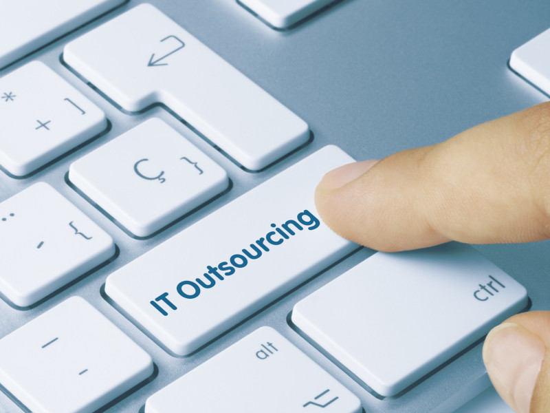 12 Benefits of Outsourced IT for Growing Businesses - Bridgehead IT